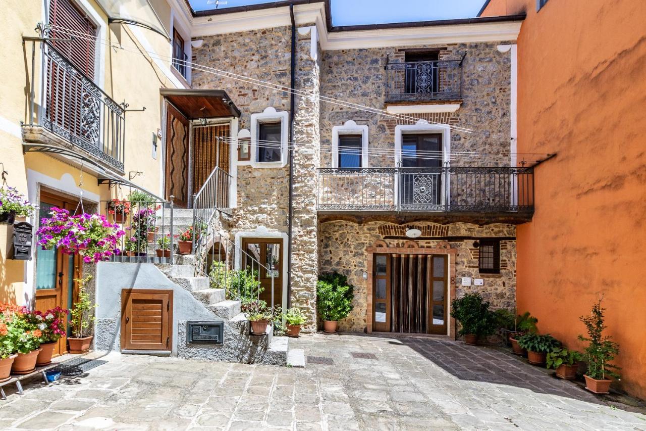 Ferienwohnung Casa Vacanze 'Zia Lucia' Sarconi Exterior foto
