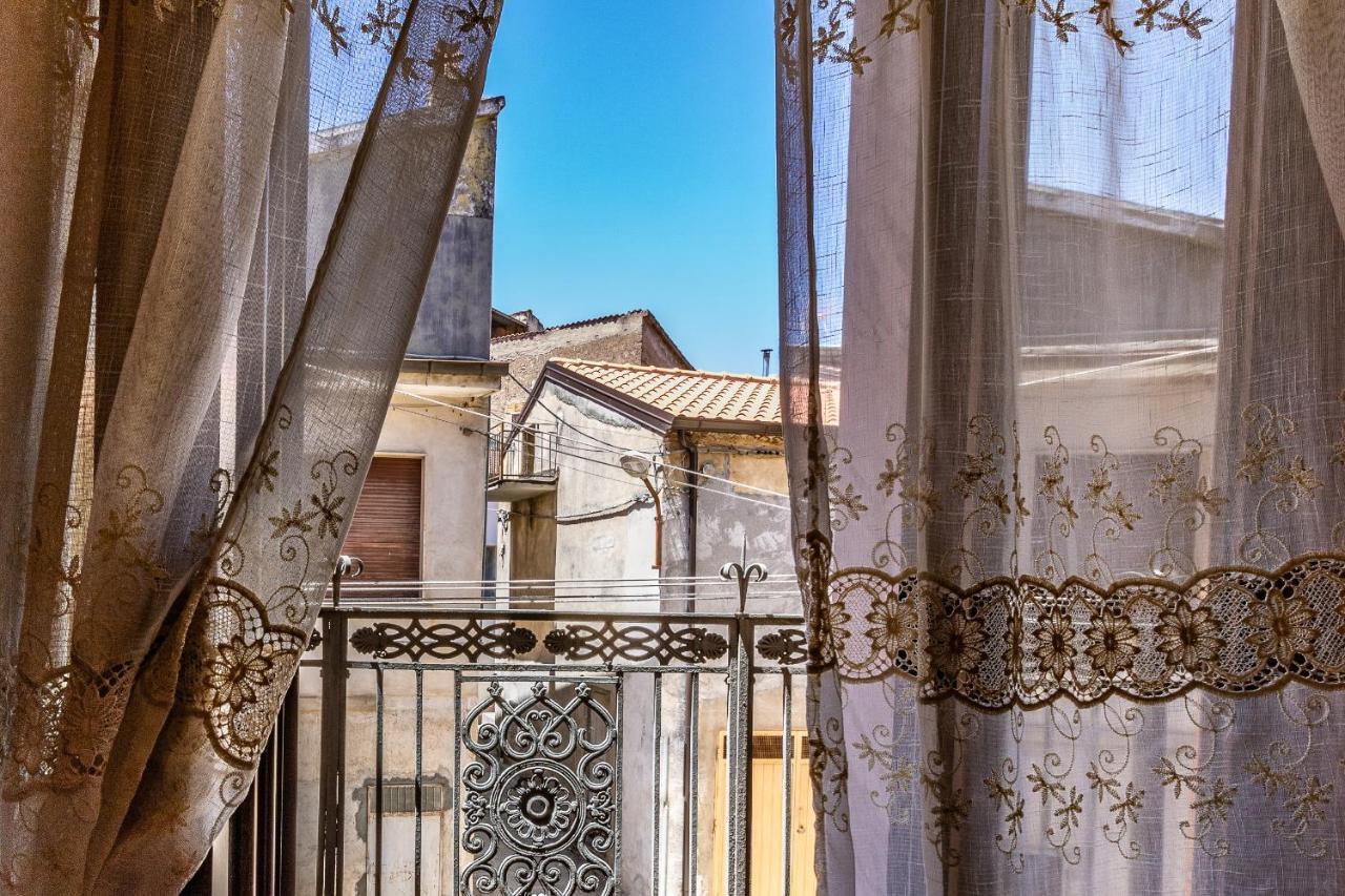 Ferienwohnung Casa Vacanze 'Zia Lucia' Sarconi Exterior foto